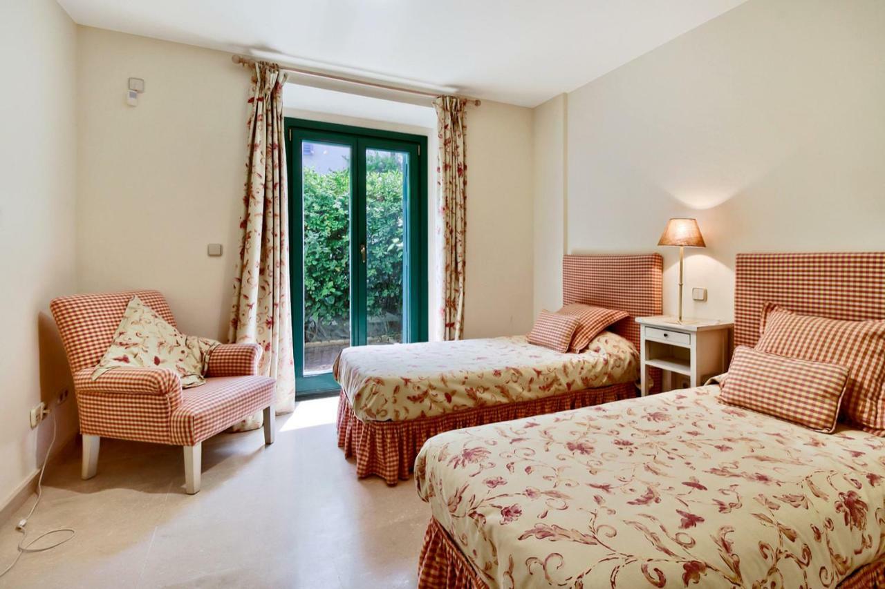 Villa Adosado En Ribera Del Emperador Sotogrande Exterior foto